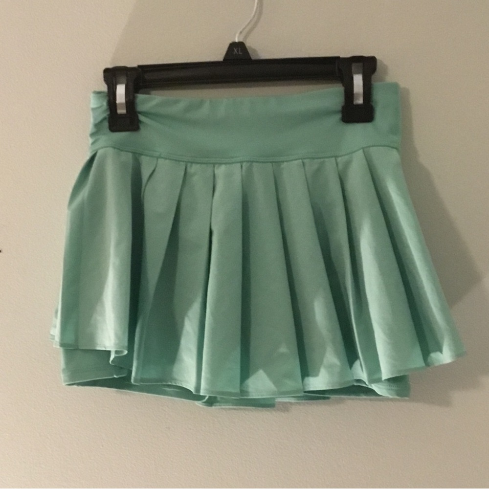 90 Degree By Reflex Teal Green Pleated Skorts